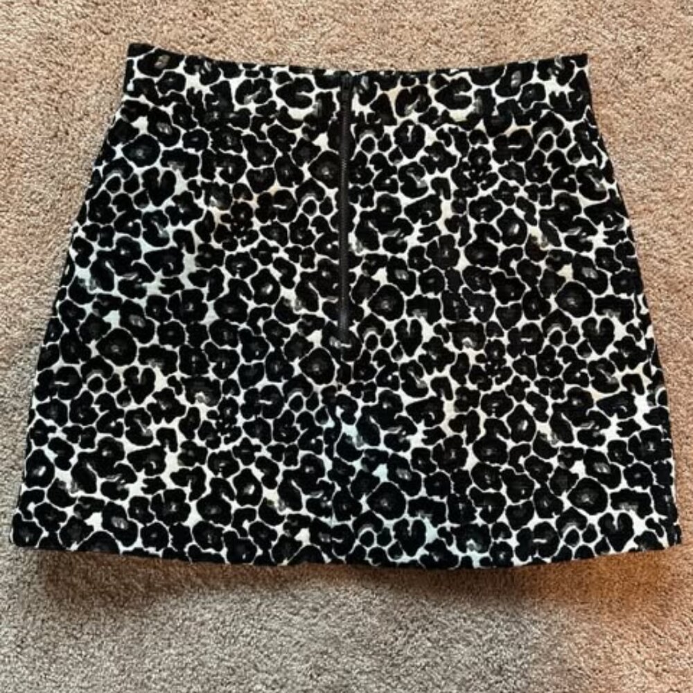 Topshop (US 12) Jacquard Leopard Print Mini Skirt, 2016, Never Worn